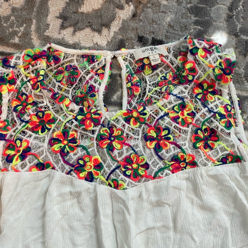 Umgee womens crochet colorful rainbow blouse with pompoms size L - Picture 2 of 4